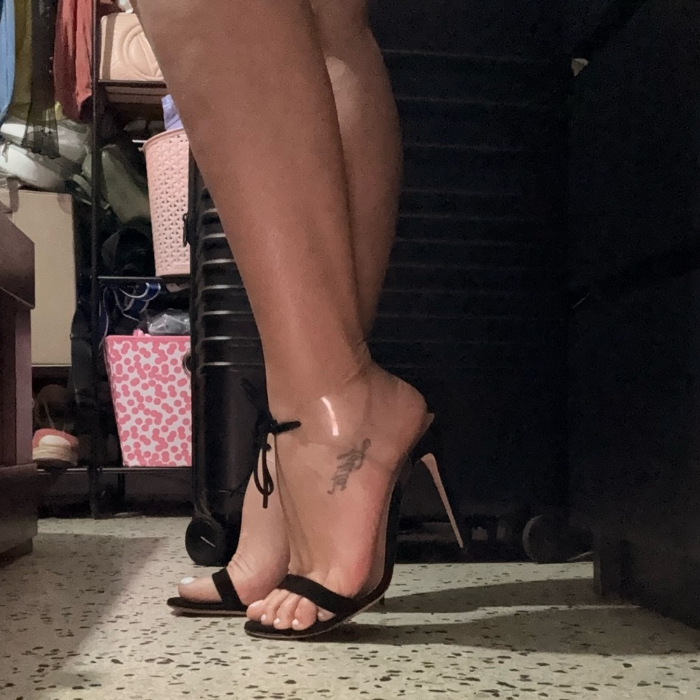 Gianvito Rossi Estelle suede and TPU sandals - Picture 9 of 9